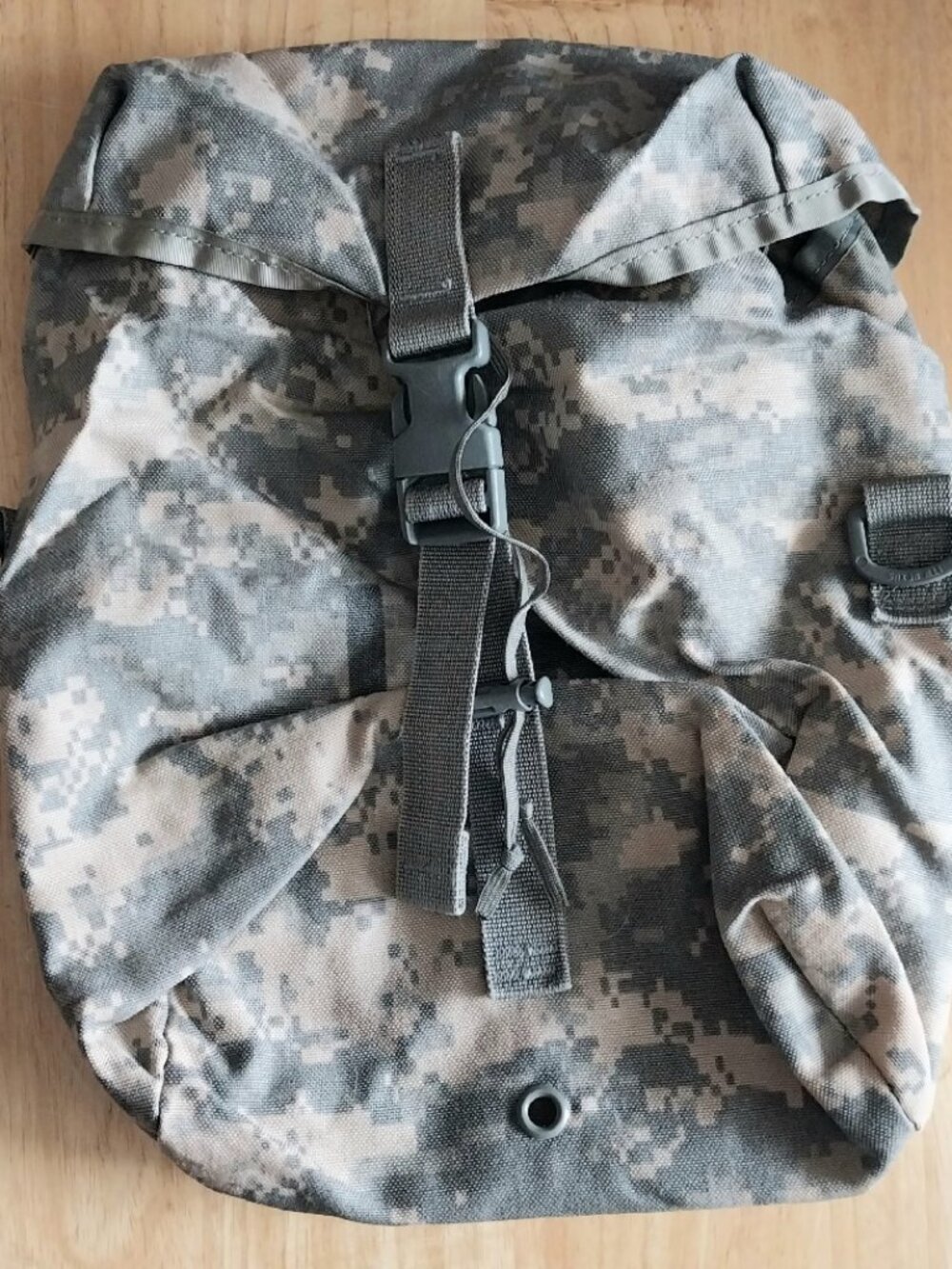 Genuine US Military Sustainment Pouch – MOLLE II – UCP / Multicam Army Camouflag